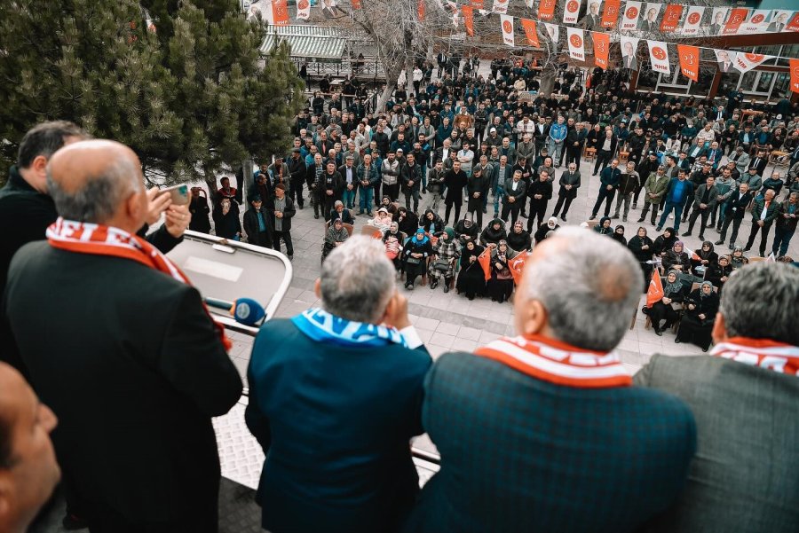 Başkan Büyükkılıç: "biz Hizmet Siyaseti, Hizmet Belediyeciliği Üretiyoruz"