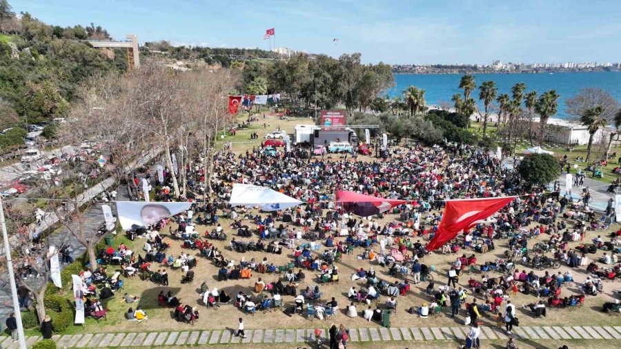 Başkan Böcek, ’vosahne’ Coşkusuna Ortak Oldu