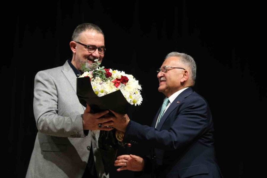 Büyükşehir’den Şiir Dolu Muhteşem Bir Gece