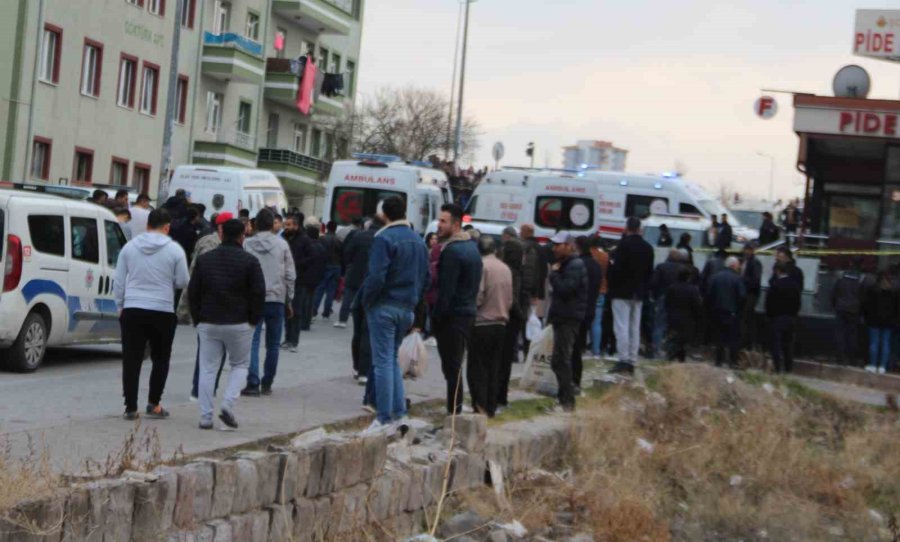 Kan Donduran Cinayette Yeni Görüntüler: Eniştesini Önce Vurmuş Sonra Da Otomobille Üzerinden Geçmiş