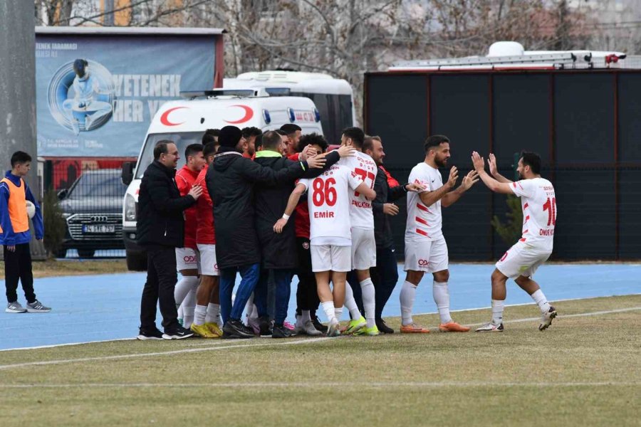 Tff 3. Lig: Talasgücü Belediyespor: 0 - Kepezspor:4