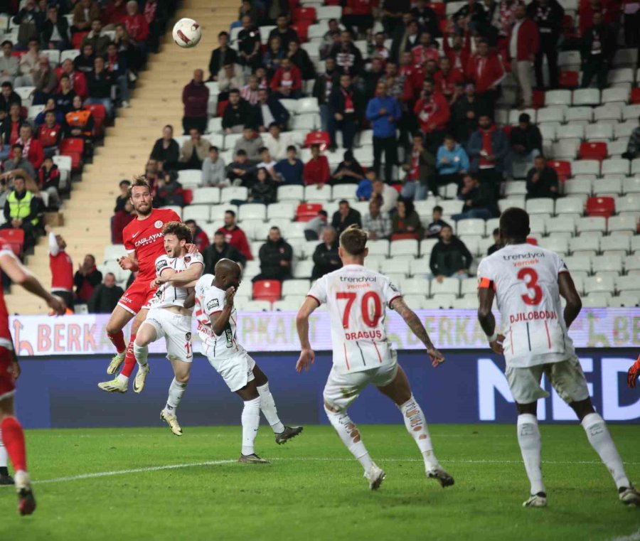 Trendyol Süper Lig: Antalyaspor: 1- Gaziantep Fk: 0 (ilk Yarı)