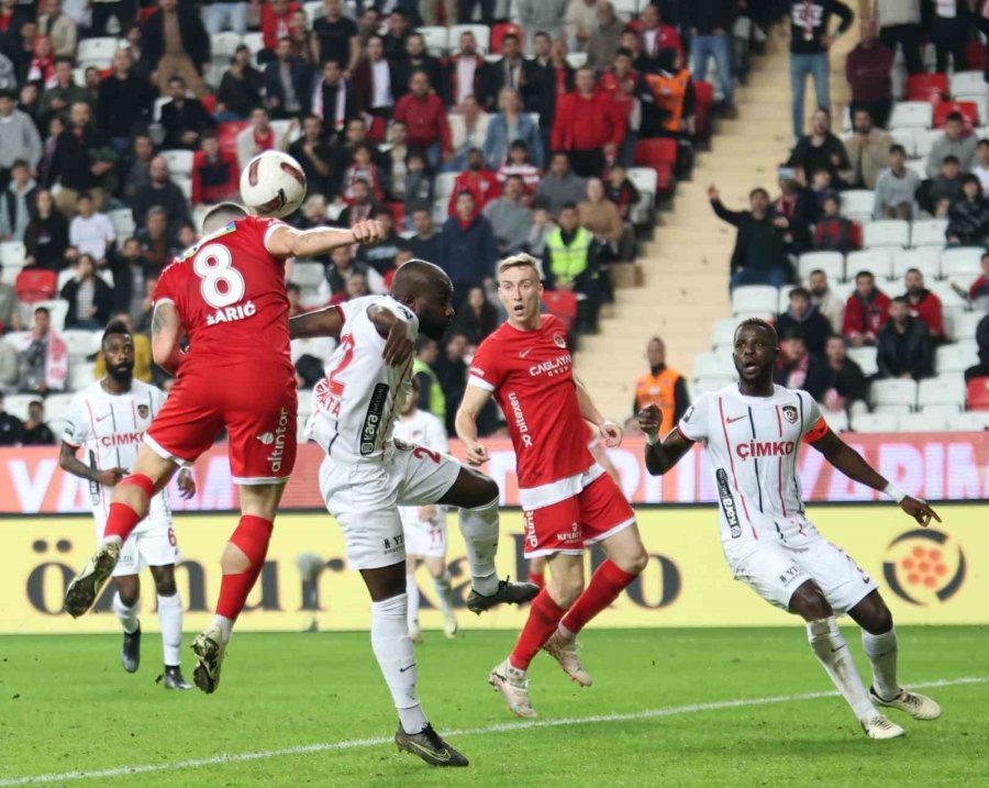 Trendyol Süper Lig: Antalyaspor: 1- Gaziantep Fk: 0 (ilk Yarı)