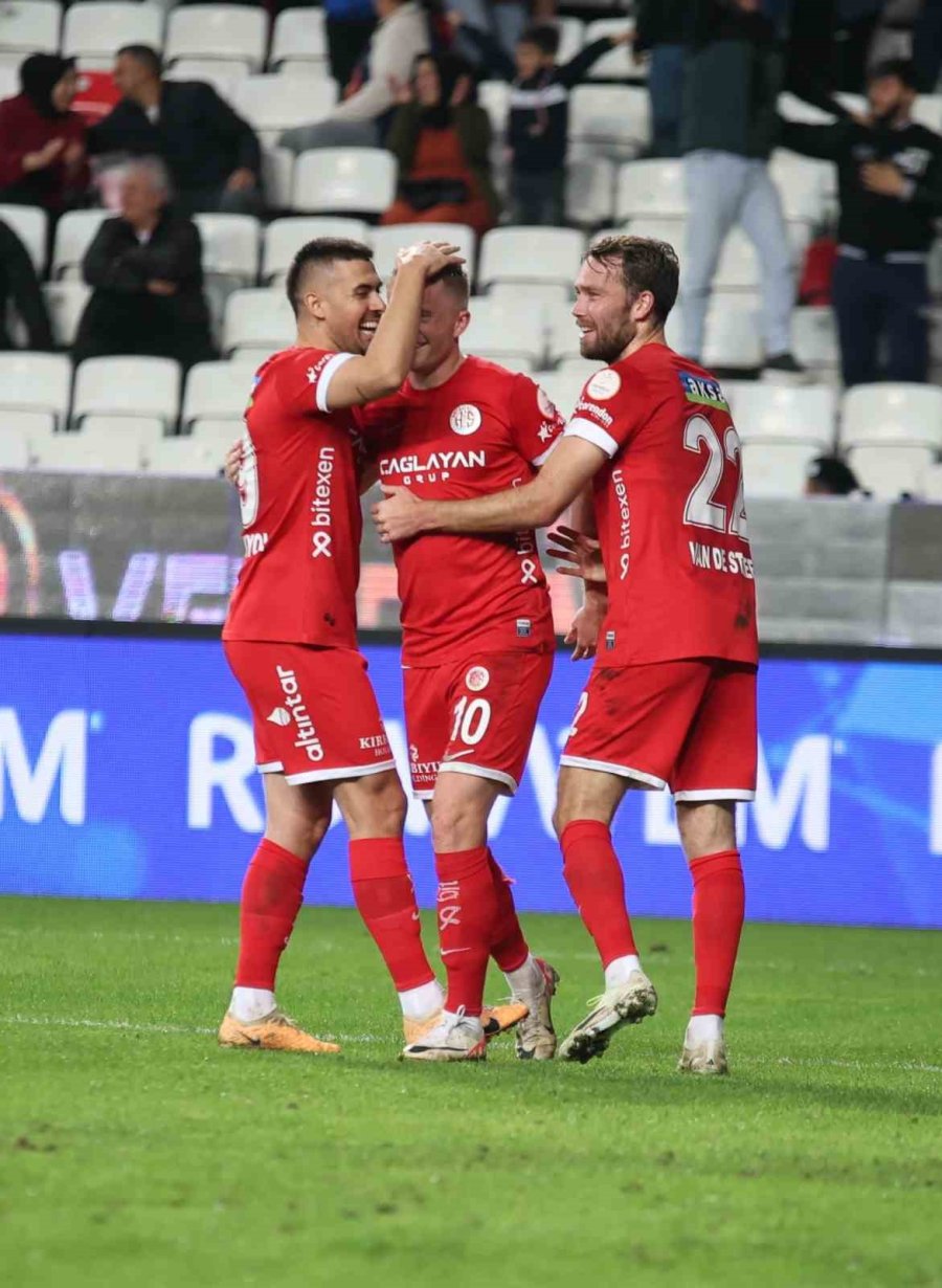 Trendyol Süper Lig: Antalyaspor: 1- Gaziantep Fk: 0 (ilk Yarı)