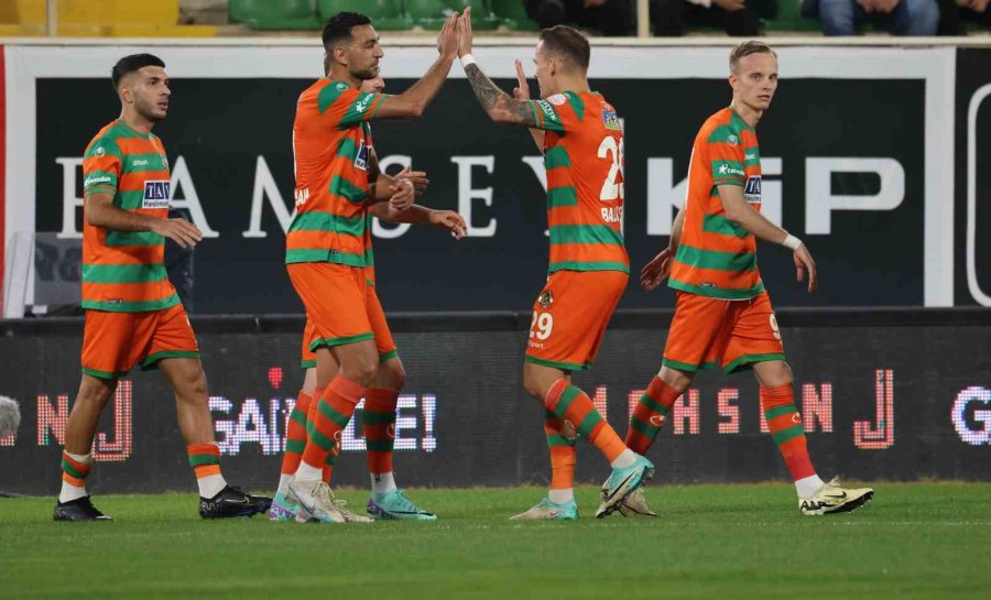 Trendyol Süper Lig: Alanyaspor: 3 - Trabzonspor: 1 (maç Sonucu)