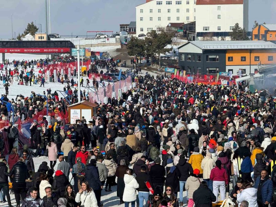 Büyükşehir, 5 Yılda 2009 Etkinlikte 6 Milyon Kişiye Ulaştı