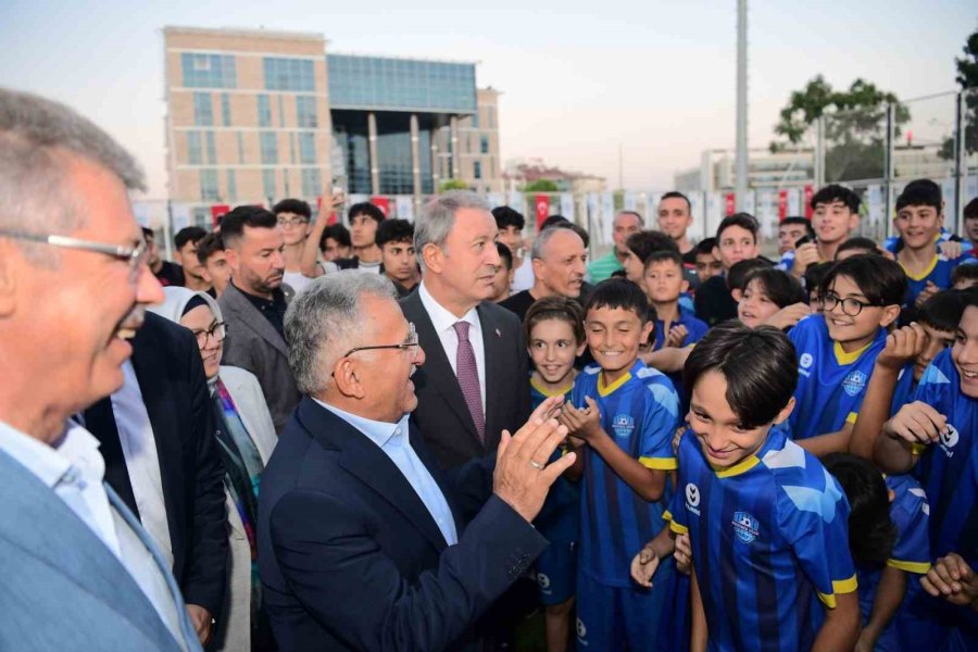 Sporcunun Dostu Başkandan Amatör Spor Kulüplerine Destek Sürüyor