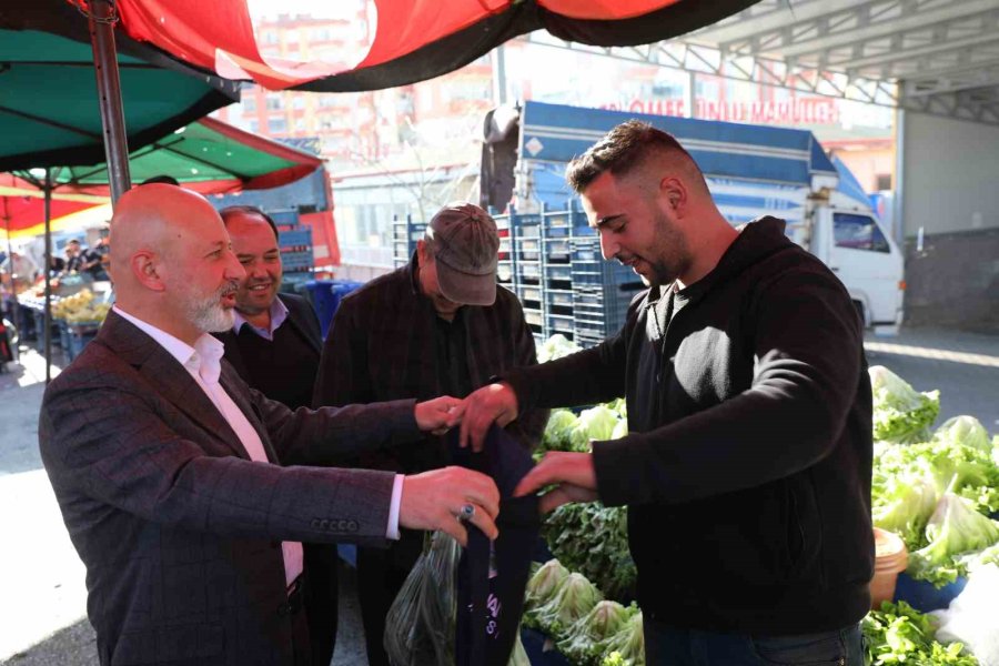 Başkan Çolakbayrakdar’dan Yeni Pazar Yerleri Müjdesi