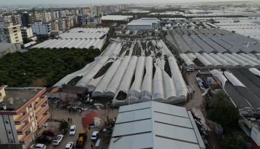 Antalya’da Hortum Felaketi Kamerada: Saniyeler İçerisinde Dehşeti Yaşattı