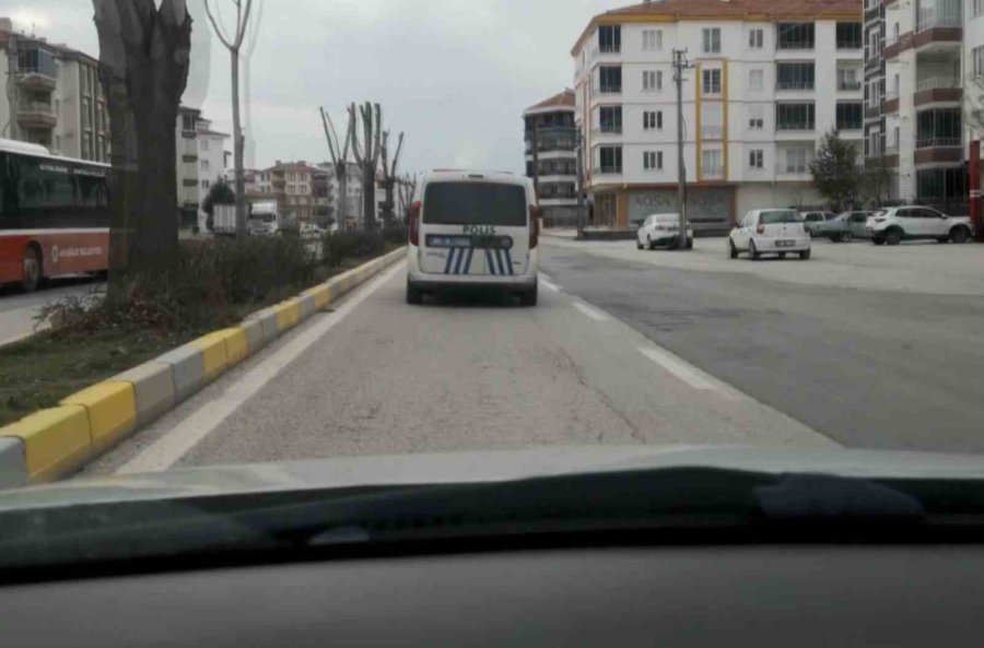 Uyuşturucudan Aranan Şahıs Polisle Yaşanan Kovalamacada Yakalandı