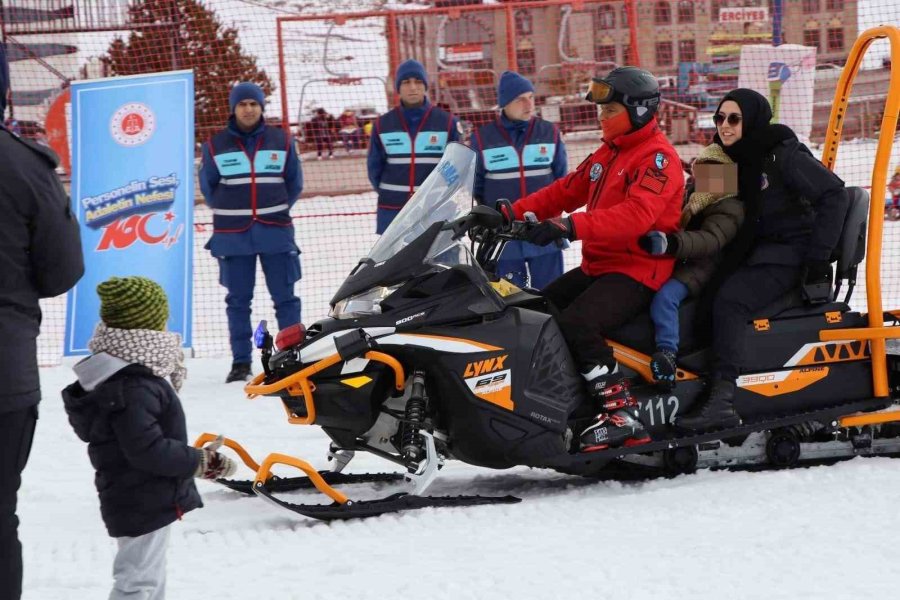 Cezaevinde Annesinin Yanında Kalan Çocuklara Kayak Eğitimi Verildi