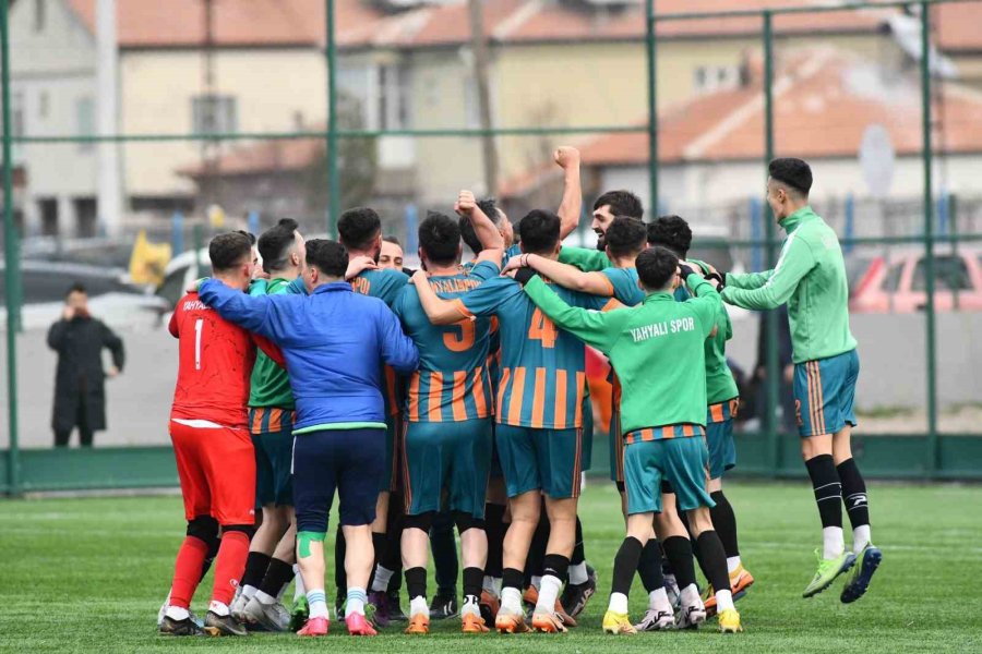 Yahyalıspor’da Şampiyonluk Coşkusu