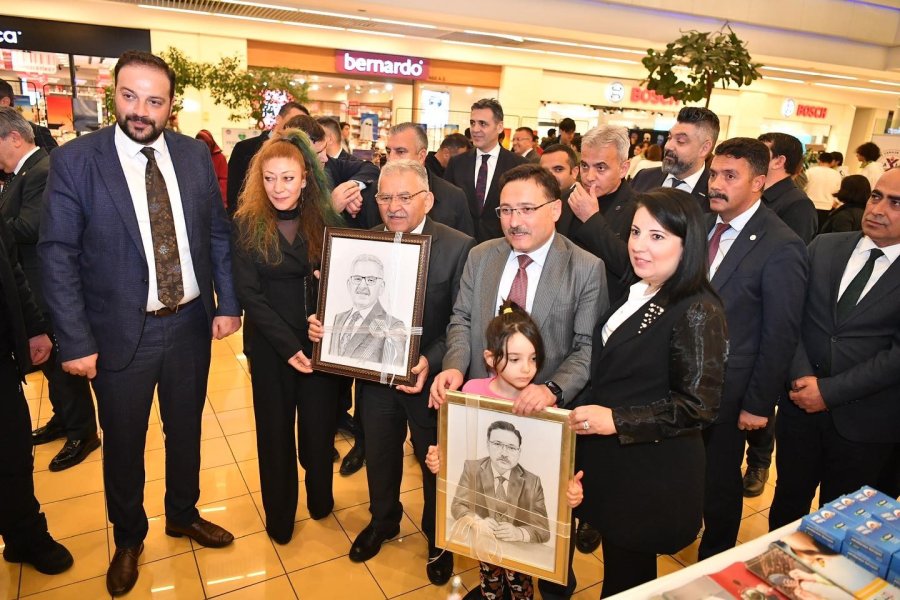 Büyükkılıç, Kayseri Yeşilay Danışmanlık Merkezi’nin Sergisine Katıldı