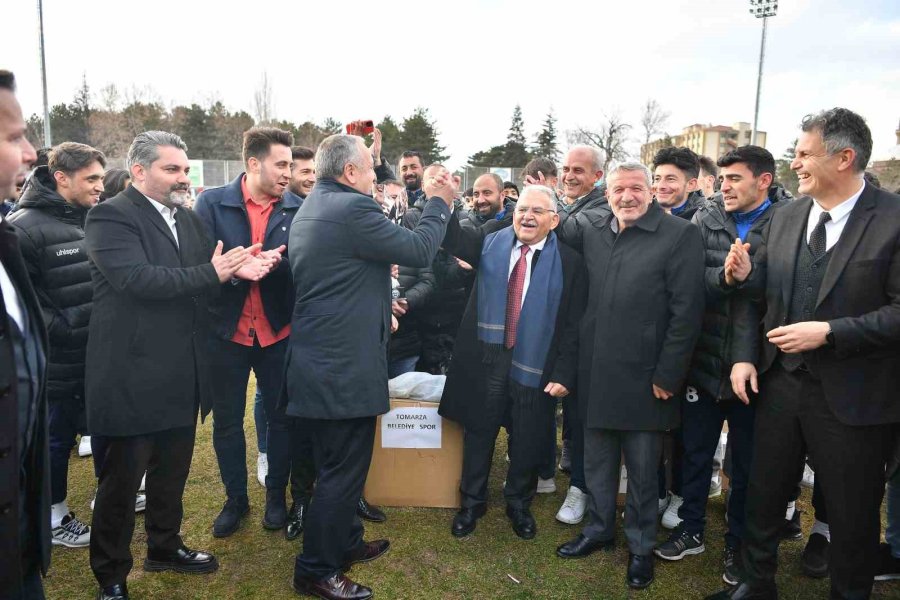 Başkan Büyükkılıç’tan Spor Şehrine Yakışır Kayseri’de Amatör Spora Bir Destek Daha