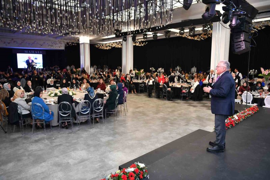 Başkan Büyükkılıç Ve Eşi Dr. Necmiye Büyükkılıç, Öncü Kadınlarla Bir Araya Geldi