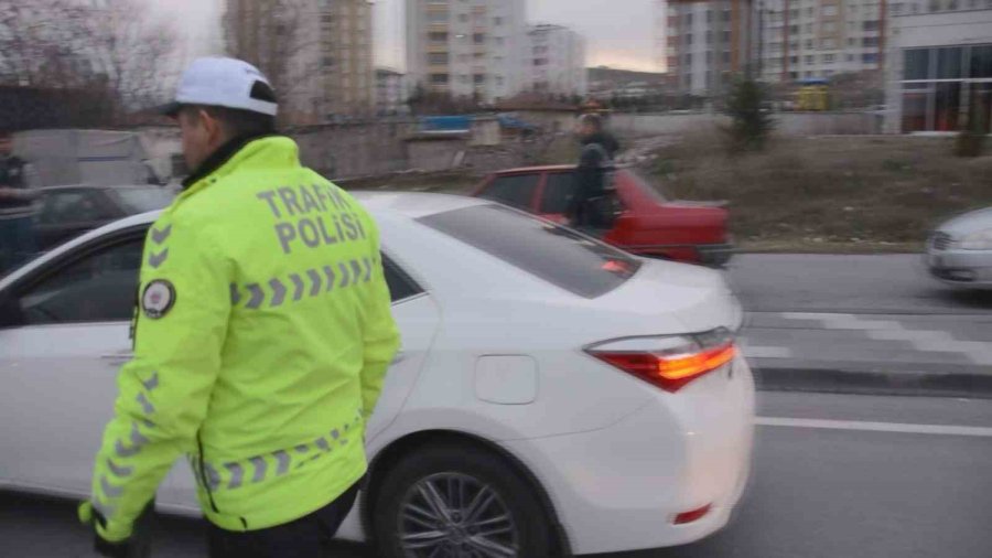 Kayseri Polisi Trafik Magandalarına Geçit Vermiyor