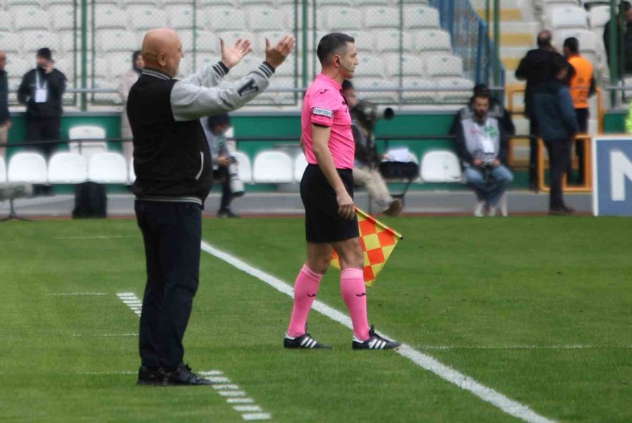 Trendyol Süper Lig: Konyaspor: 2 - Adana Demirspor: 1 (ilk Yarı)