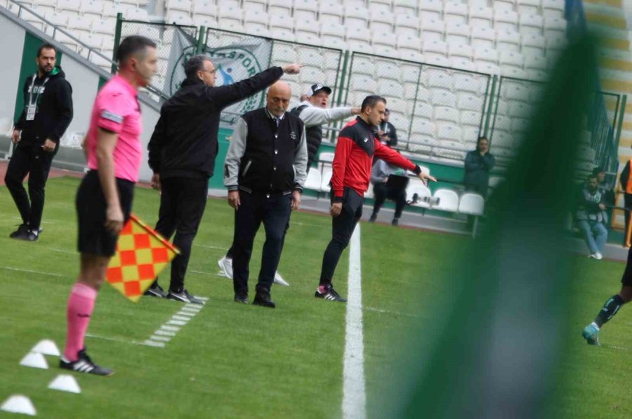 Trendyol Süper Lig: Konyaspor: 2 - Adana Demirspor: 1 (ilk Yarı)