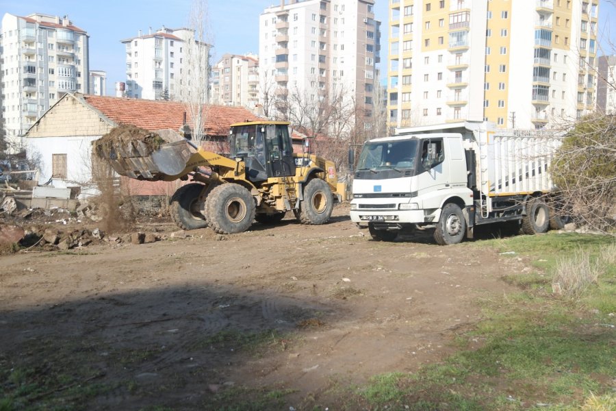 Yıldırım Beyazıt Mahallesi’nde Toplu Temizlik Çalışması Yapıldı