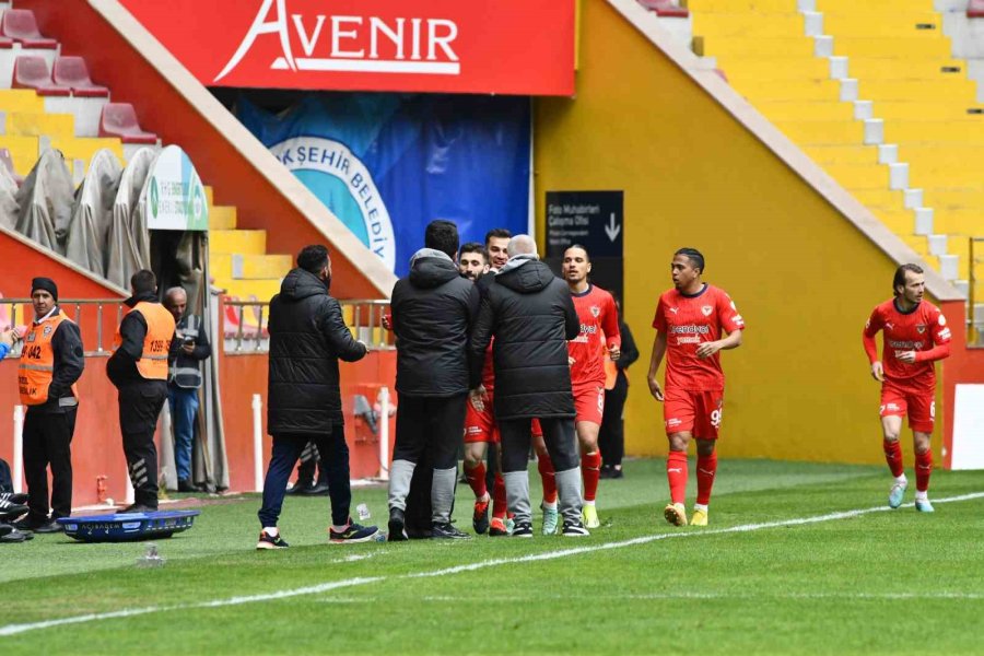 Trendyol Süper Lig: Kayserispor: 0 - Hatayspor: 1 (maç Devam Ediyor)