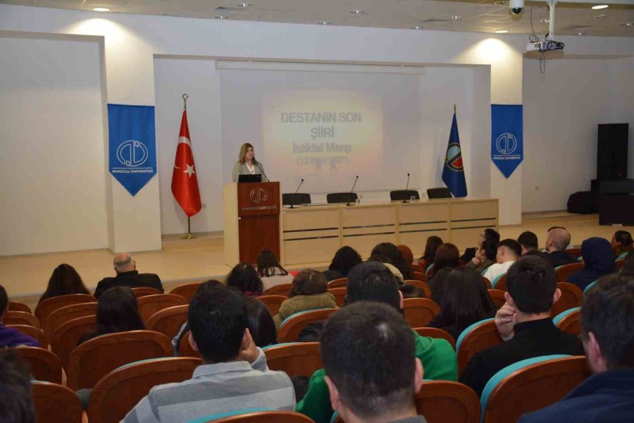 Eğitim Fakültesinde Mehmet Akif Konuşuldu