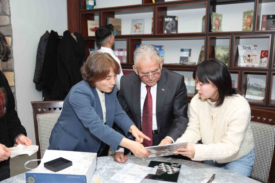 Dünyanın İlgisini Çeken Kültepe Kazılarına Koreliler De Katılacak