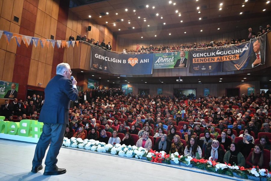 Başkan Büyükkılıç: “sevdamız Şehrimize, Sevdamız İnsanımıza, Sevdamız Ay Yıldızlı Türk Bayrağımıza”