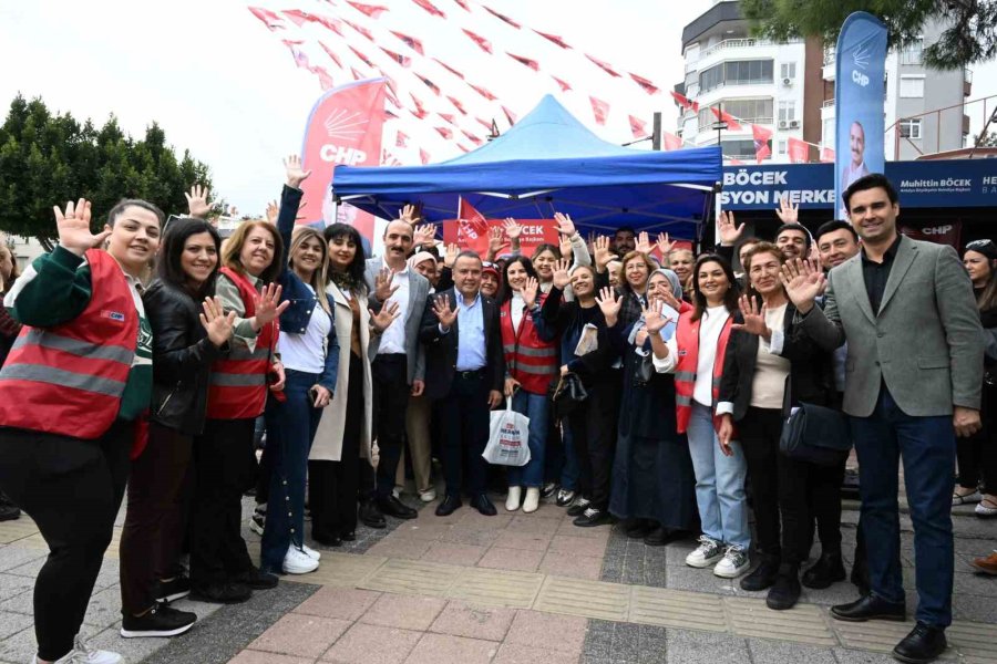 Başkan Böcek İftarını Konyaaltı’nda Esnaf Sofrasında Yaptı