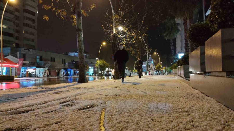 Antalya’da Dev Hortum Panik Dolu Anlar Yaşattı