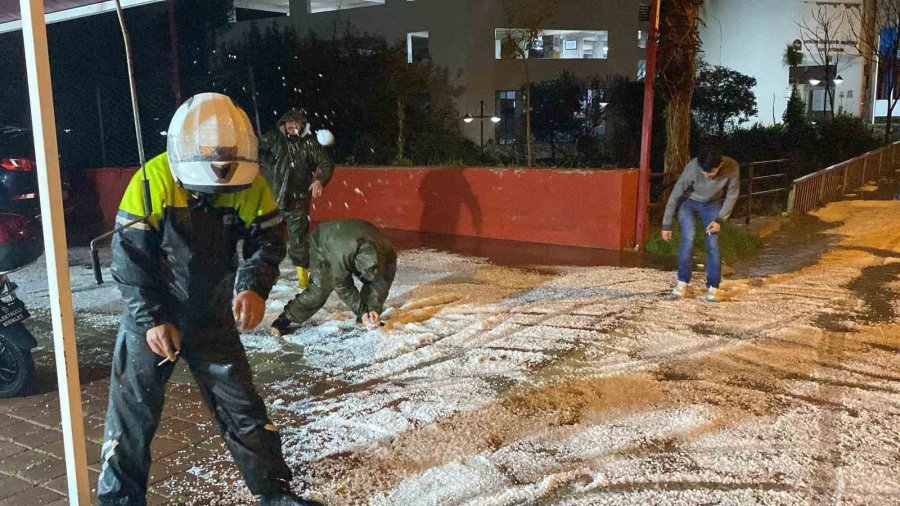 Antalya’da Dev Hortum Panik Dolu Anlar Yaşattı