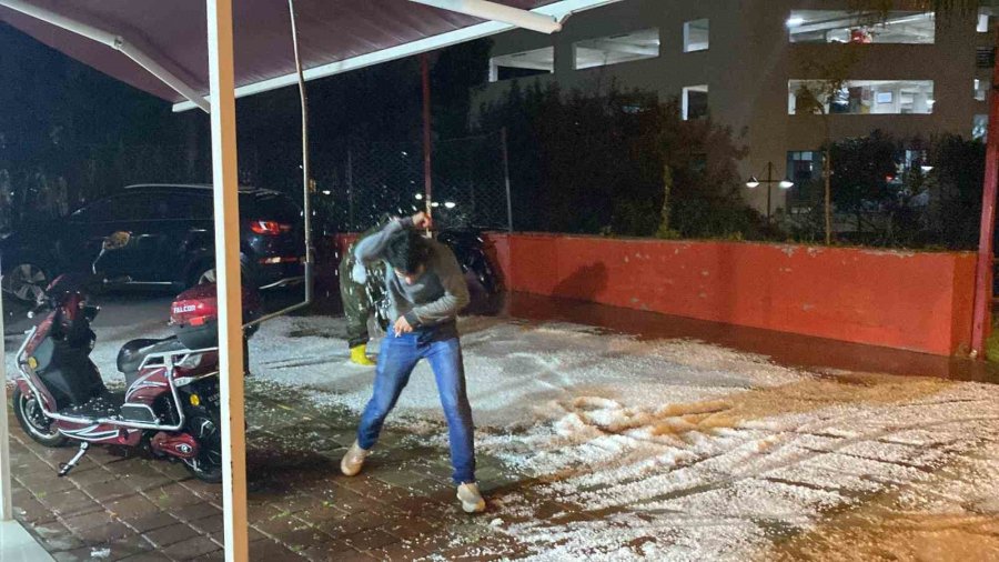 Antalya’da Dev Hortum Panik Dolu Anlar Yaşattı