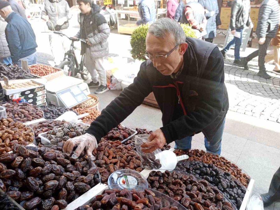 Bu Ramazan Ayı’nda En Çok Medine Ve Kudüs Hurmaları Tercih Edildi