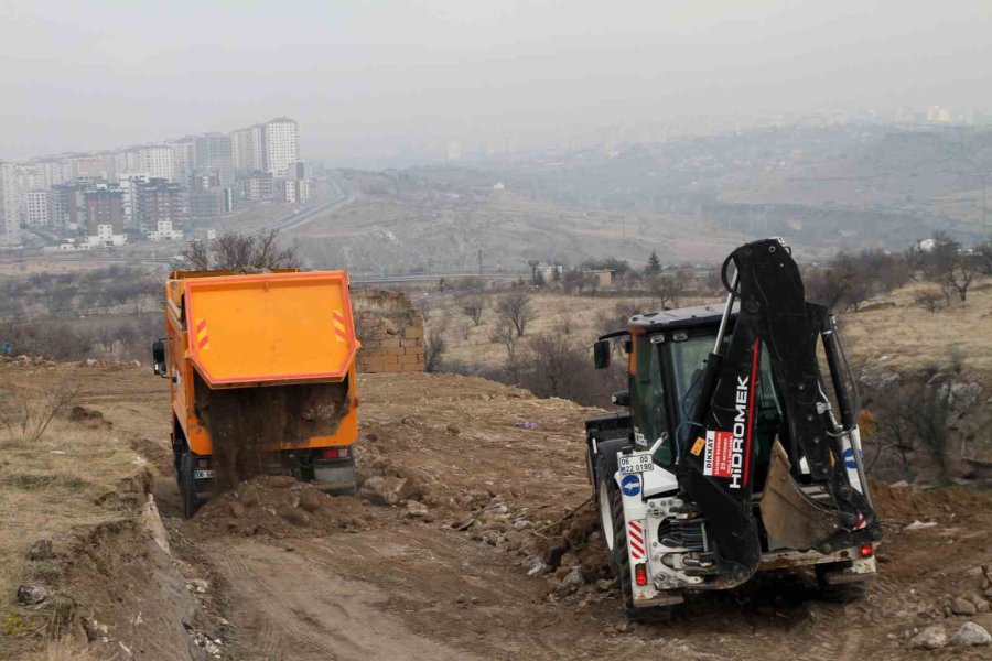 Talas Tablakaya Mahallesi’nde Hummalı Yol Çalışması