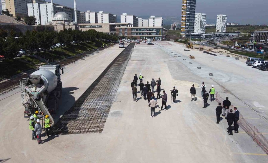 Mersin Üniversitesi Otoparkta Güneşten Elektrik Üretecek