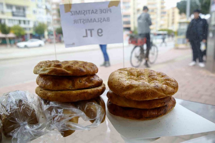 Ramazan Pidesi Halk Ekmek Büfelerinde