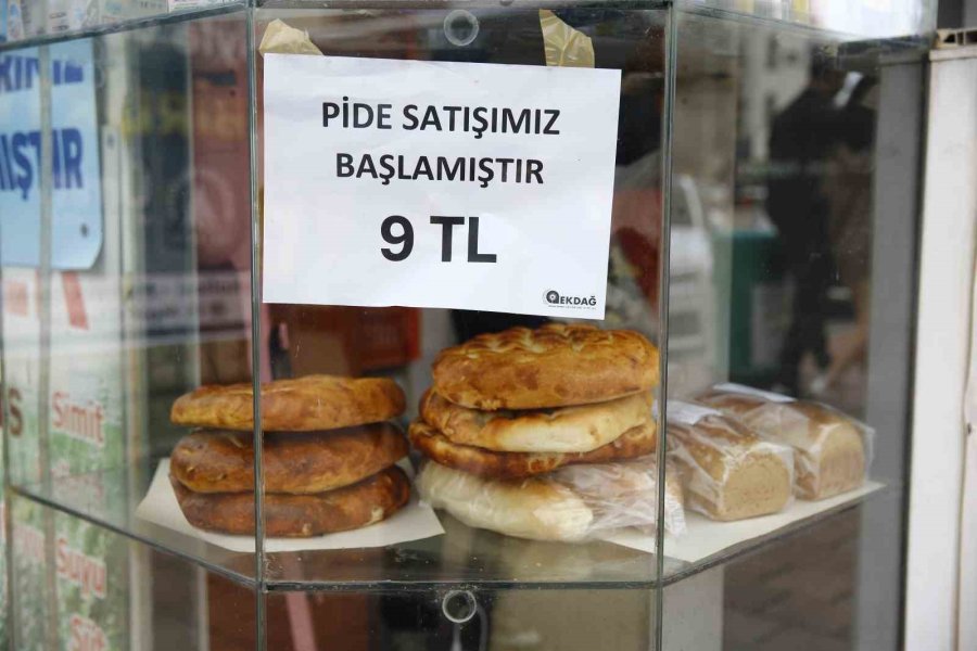 Ramazan Pidesi Halk Ekmek Büfelerinde