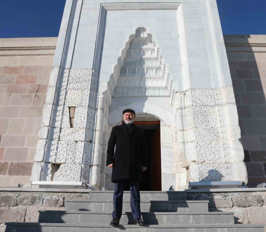 Başkan Çolakbayrakdar: "bir Belediye, Vizyonunu Dünya Ötesine Taşıyor"