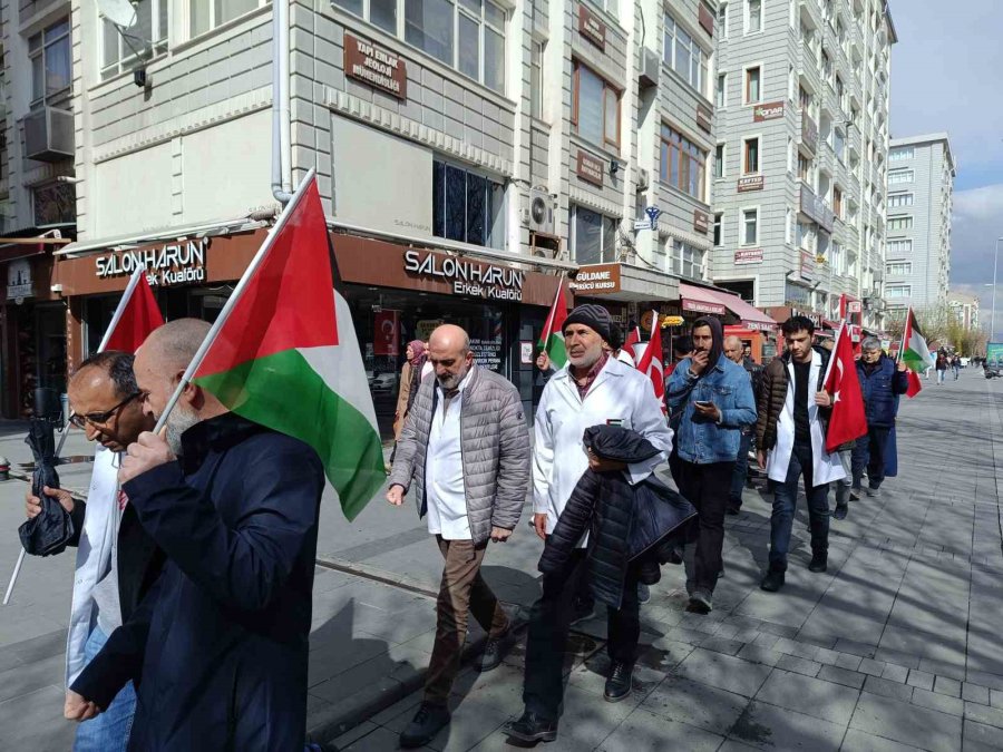 Kayseri’de Hekimlerden Gazze İçin ’sessiz Yürüyüş’