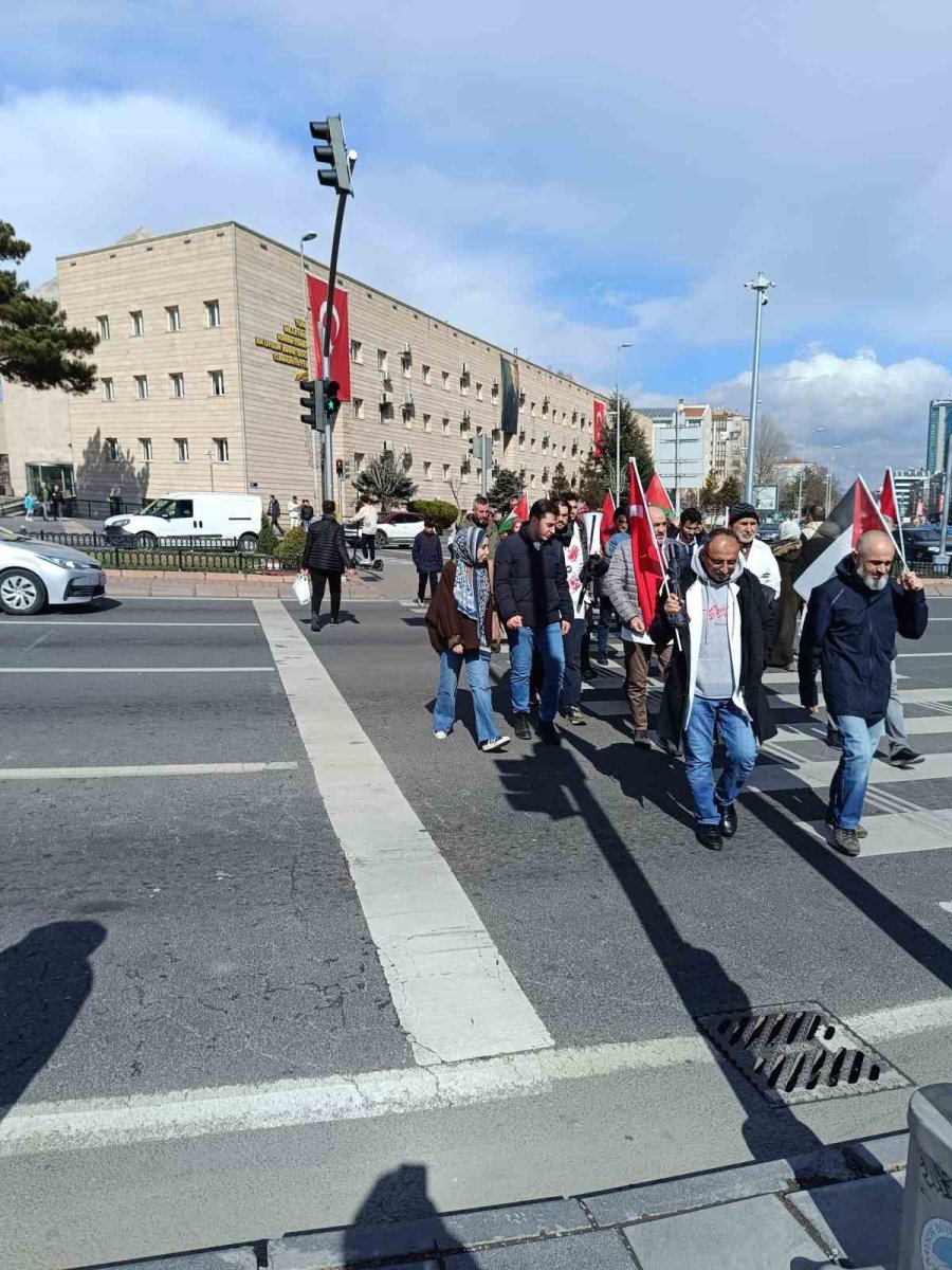 Kayseri’de Hekimlerden Gazze İçin ’sessiz Yürüyüş’