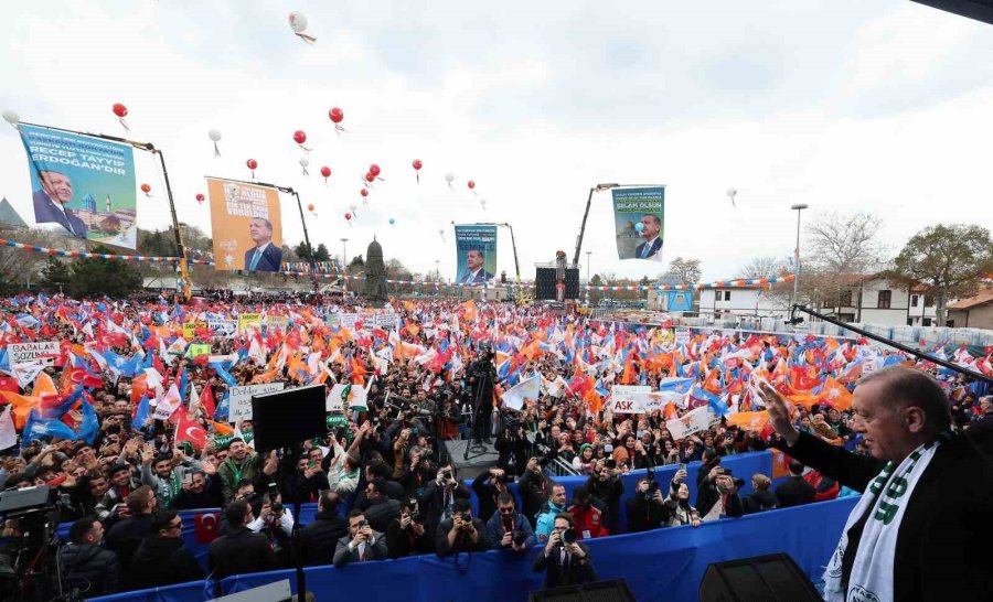 Cumhurbaşkanı Erdoğan: "eser Ve Hizmet Siyaseti Konusunda Hamdolsun Ülkede Elimize Su Dökecek Kimseyi Tanımıyoruz"