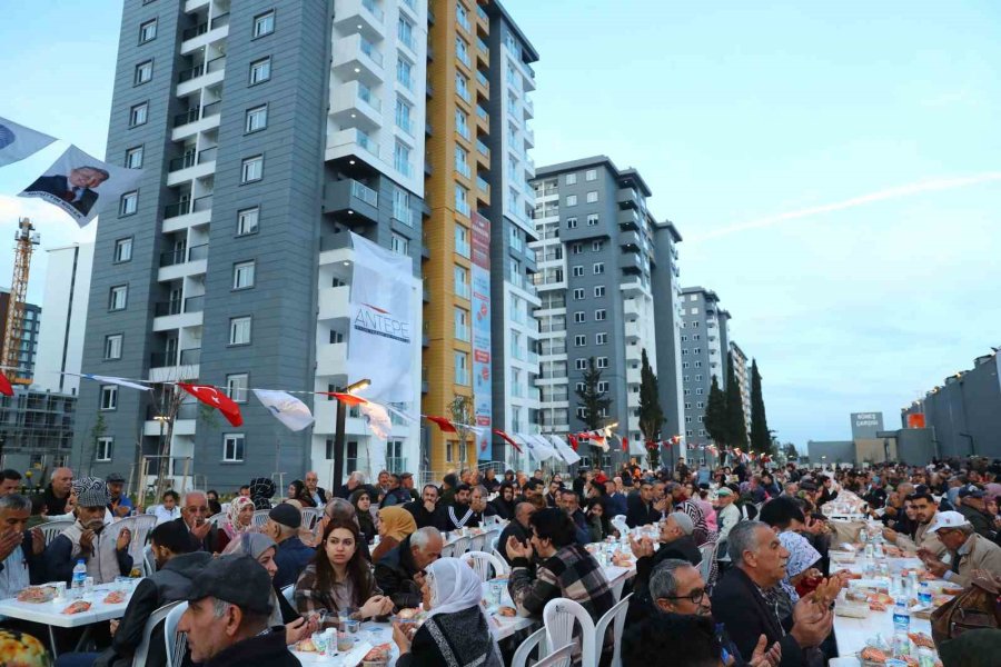 Antalya Güneş Mahallesi’nde Hak Sahiplerine Anahtarları Teslim Edildi