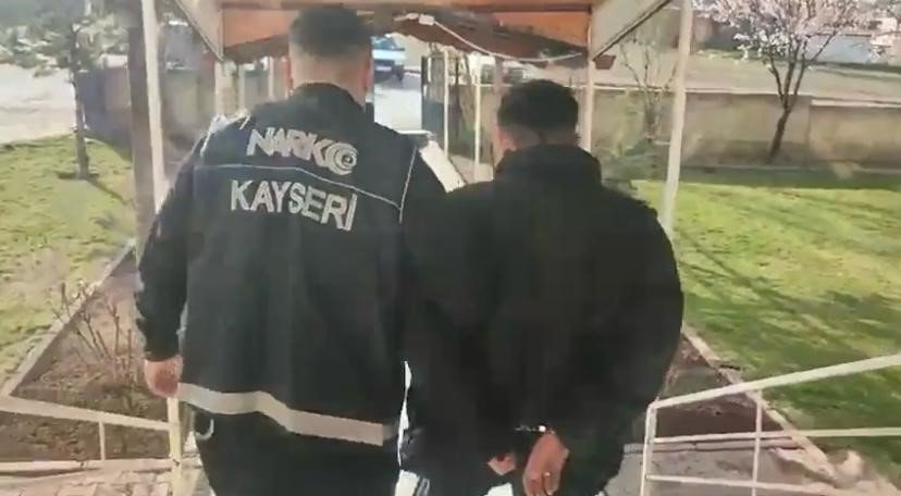 Kayseri Polisinden Torbacılara Eş Zamanlı Operasyon: 11 Gözaltı