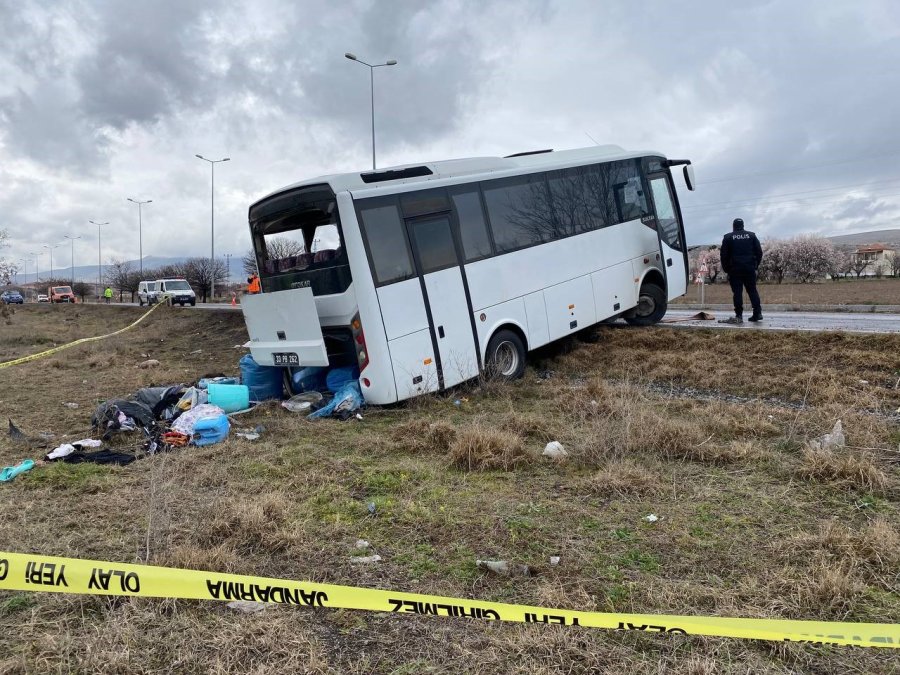 Cezaevi Nakil Aracı Devrildi: 1’i Ağır 11 Yaralı