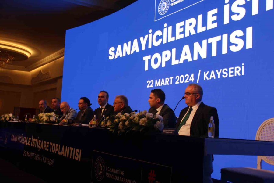 Bakan Kacır, Kayserili Sanayicilerle Bir Araya Geldi