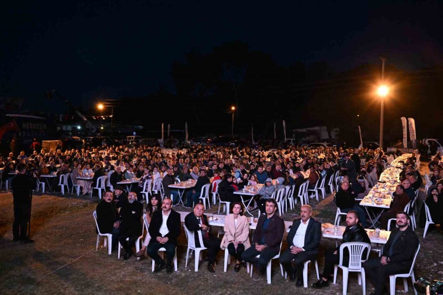 Başkan Böcek Konyaaltılı Hemşehrileri İle Buluştu