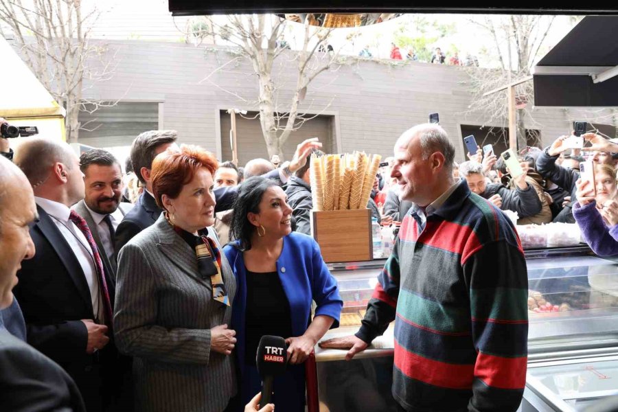 Meral Akşener Eskişehir’de Esnaf Ziyareti Gerçekleştirdi