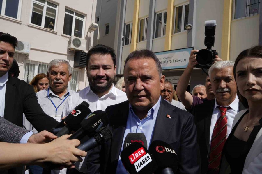 Başkan Böcek: "seçimlerin Antalya’ya Hayırlı Olmasını Dilerim"