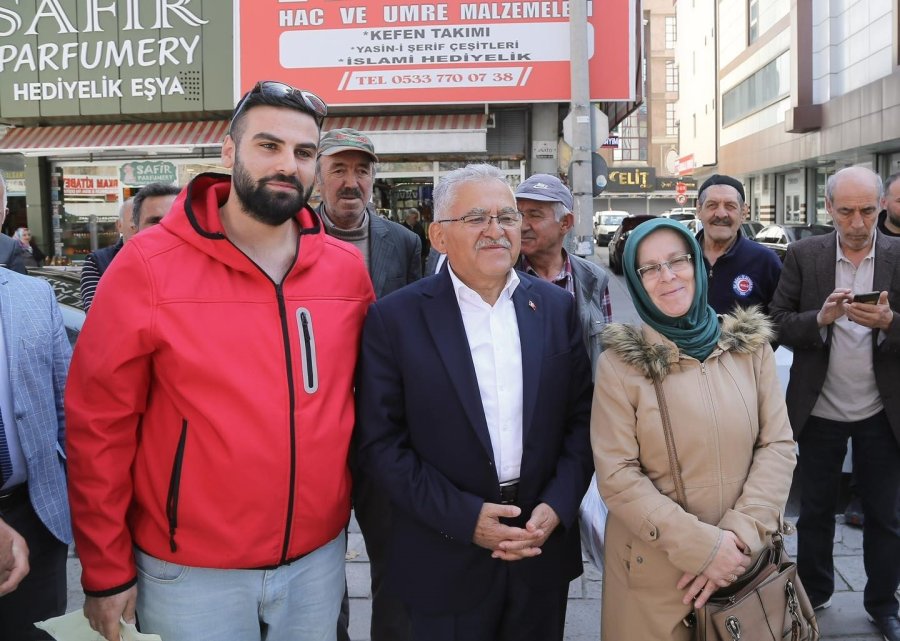 Başkan Büyükkılıç, Melik Mehmet Gazi Türbesi’ni Ziyaret Etti