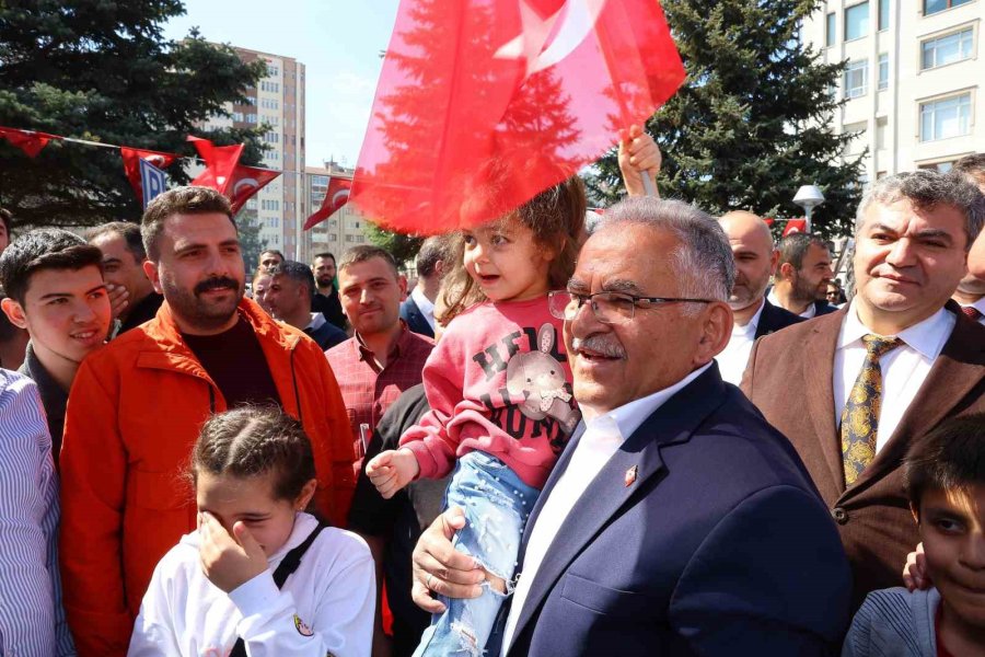 Başkan Büyükkılıç: "kayserilerin Hizmetkarı Olmaya Devam Edeceğiz"