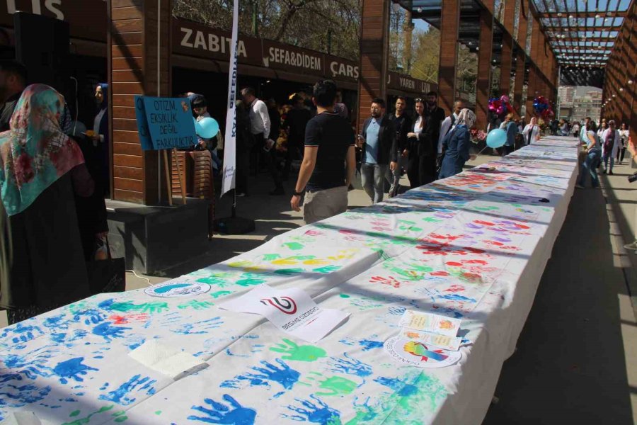 Otizmli Çocuklar, Polis Oldu Araç Sorguladı